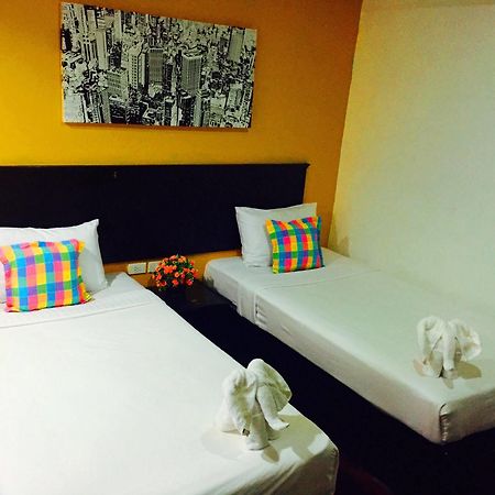 Benetti Lodge Patong Экстерьер фото