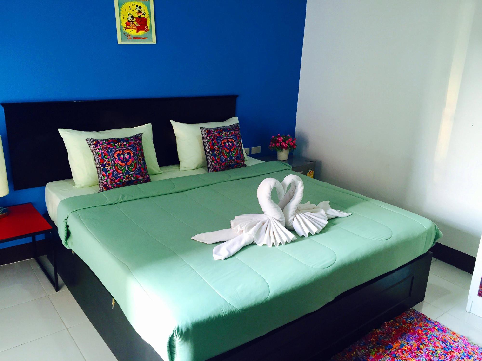 Benetti Lodge Patong Экстерьер фото