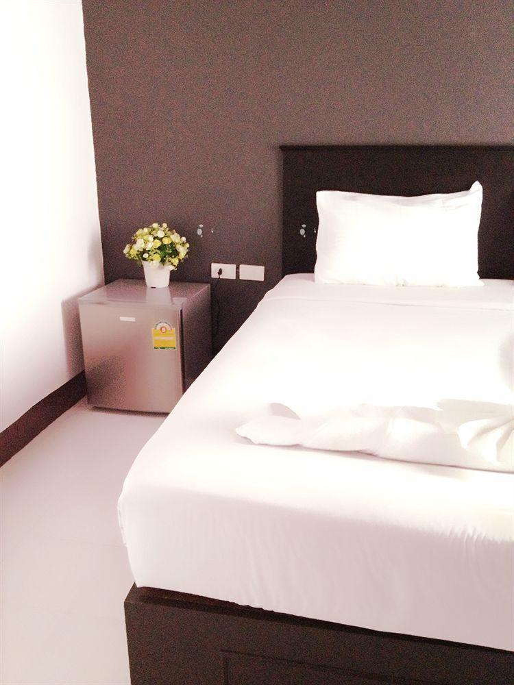 Benetti Lodge Patong Экстерьер фото