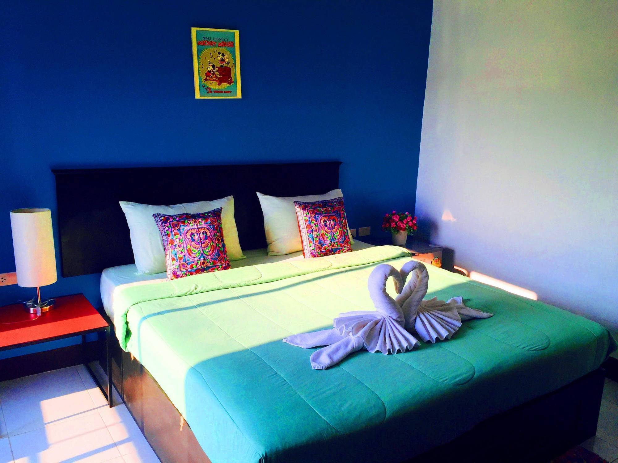 Benetti Lodge Patong Экстерьер фото