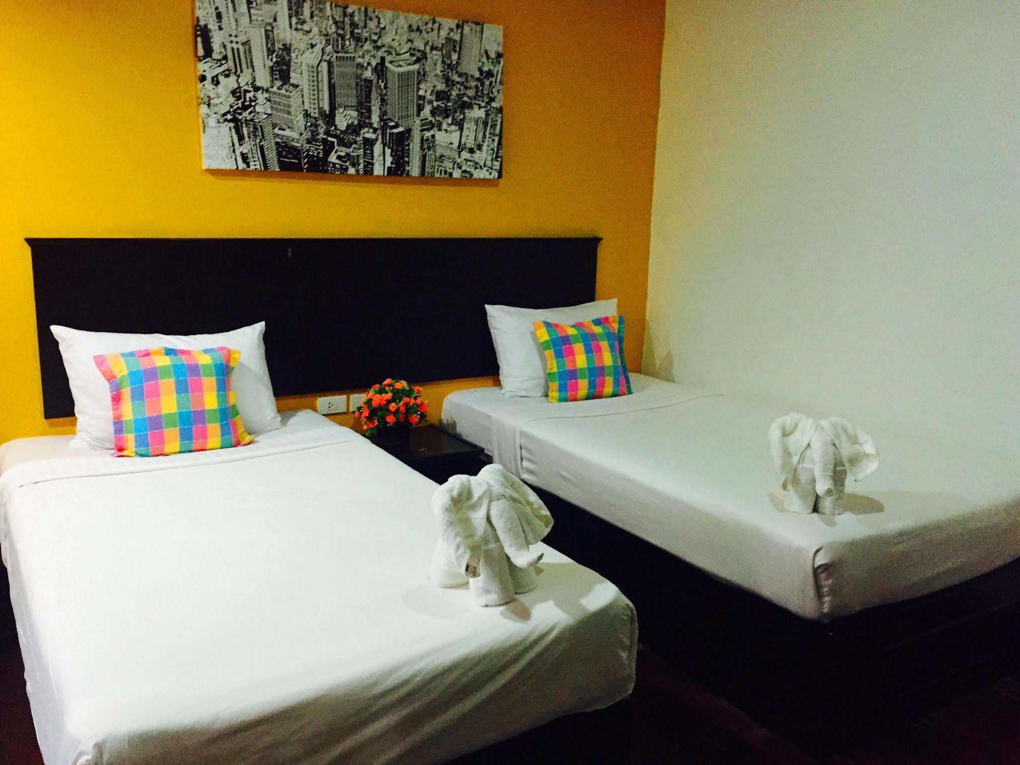 Benetti Lodge Patong Экстерьер фото
